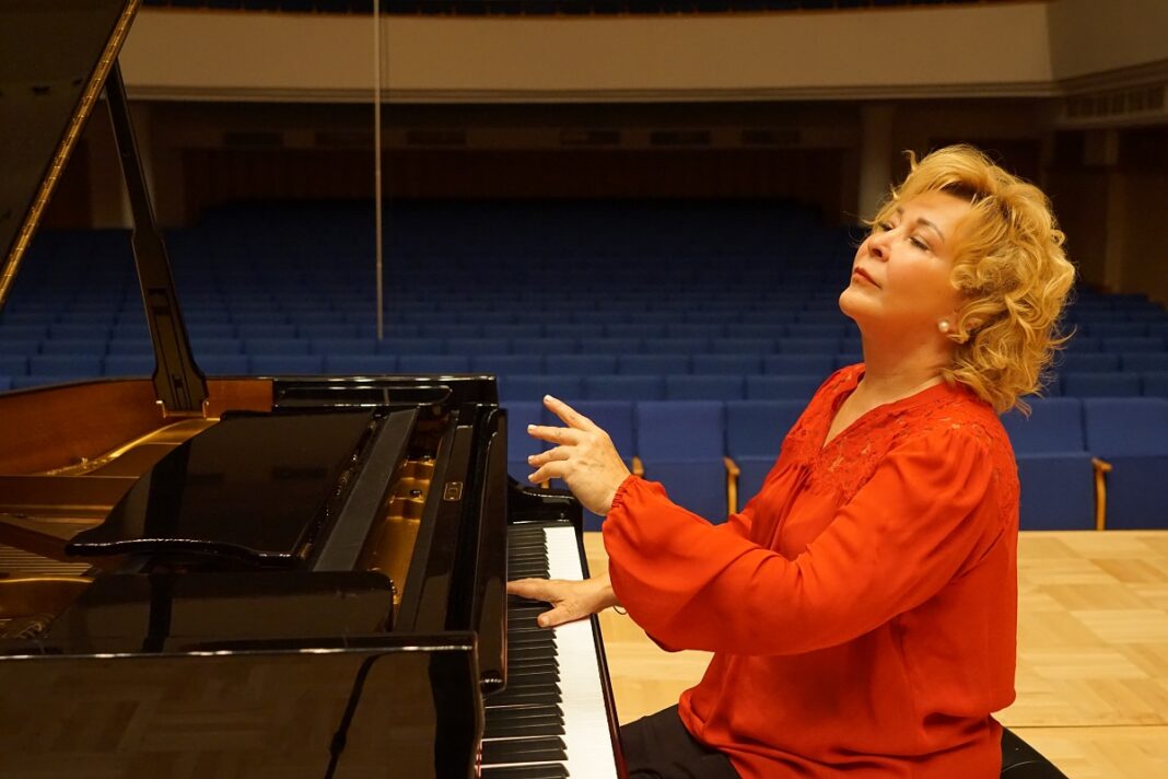 gulsin_onay_piyano (5)