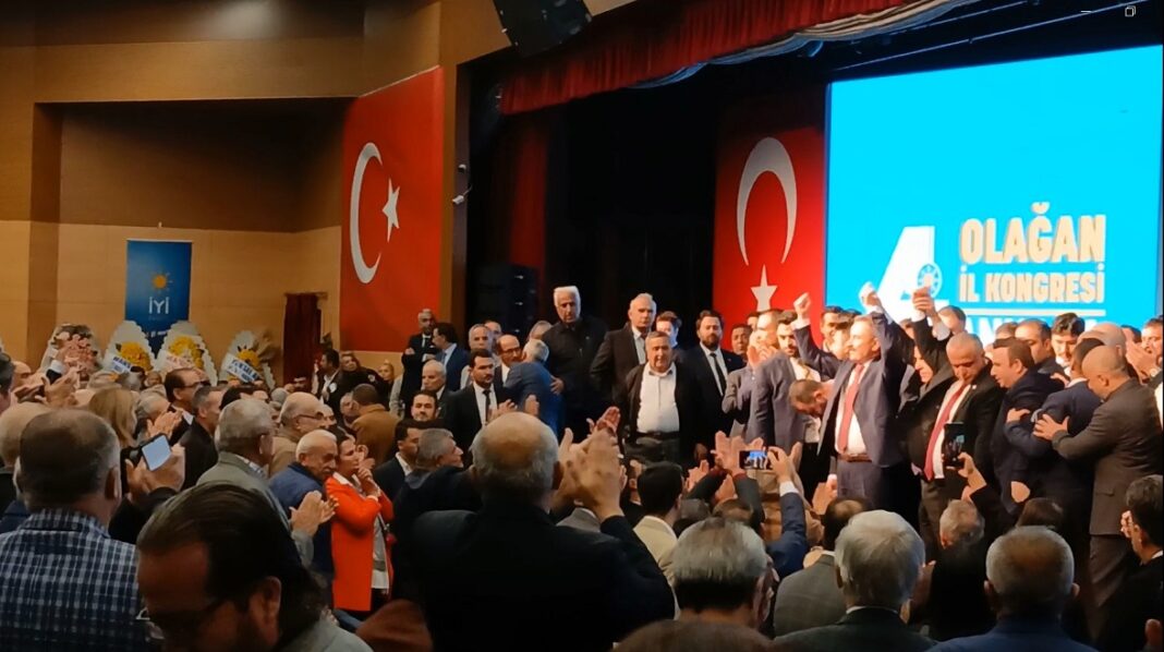 iyi parti 4 olağan ankara il kongresi nazım hikmet kültür merkezi (5)