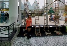 SKD, Ahmet Haşim’in şiirinden ilham alan “Merdiven” enstalasyonuyla ArtAnkara’da