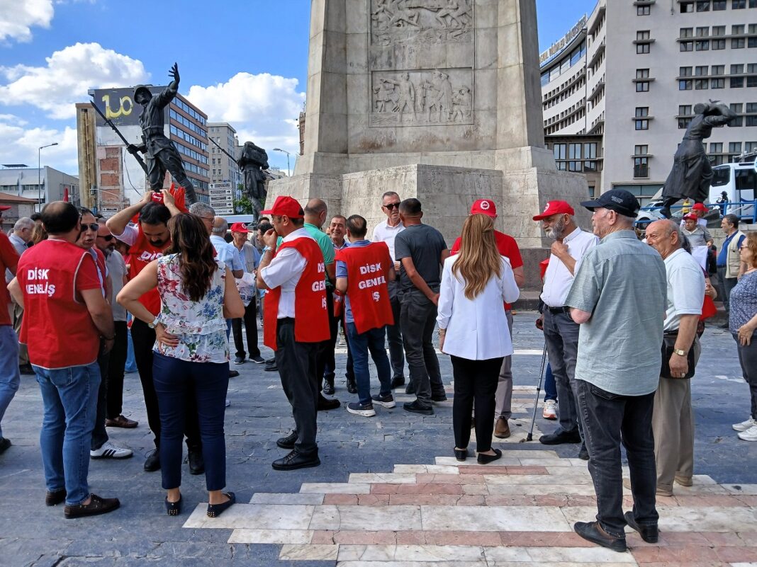 disk basın açıklaması nato karşıtı ulus atatürk heykeli (3)