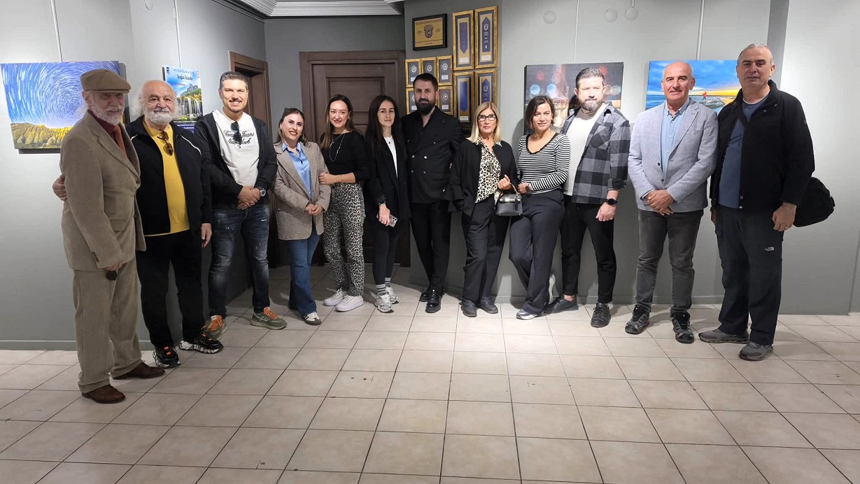 Işığın İzinde: Uzun pozlamanın izleri Ankara’da